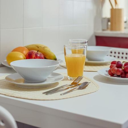 Elegant 3 Bedroom Apt - City Centre - Garage - Metro Lisboa Eksteriør bilde