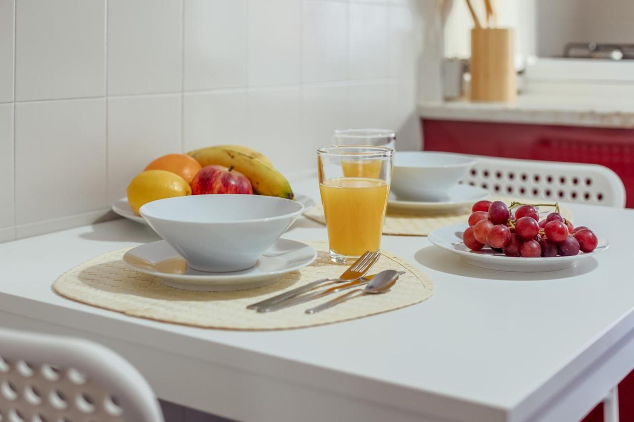 Elegant 3 Bedroom Apt - City Centre - Garage - Metro Lisboa Eksteriør bilde