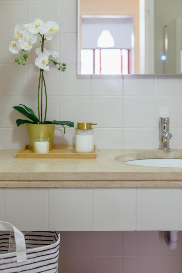 Elegant 3 Bedroom Apt - City Centre - Garage - Metro Lisboa Eksteriør bilde
