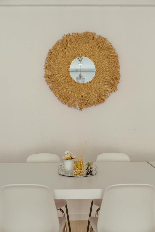 Elegant 3 Bedroom Apt - City Centre - Garage - Metro Lisboa Eksteriør bilde