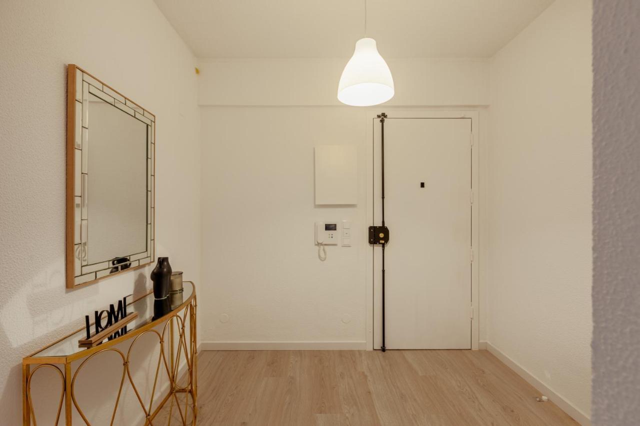 Elegant 3 Bedroom Apt - City Centre - Garage - Metro Lisboa Eksteriør bilde