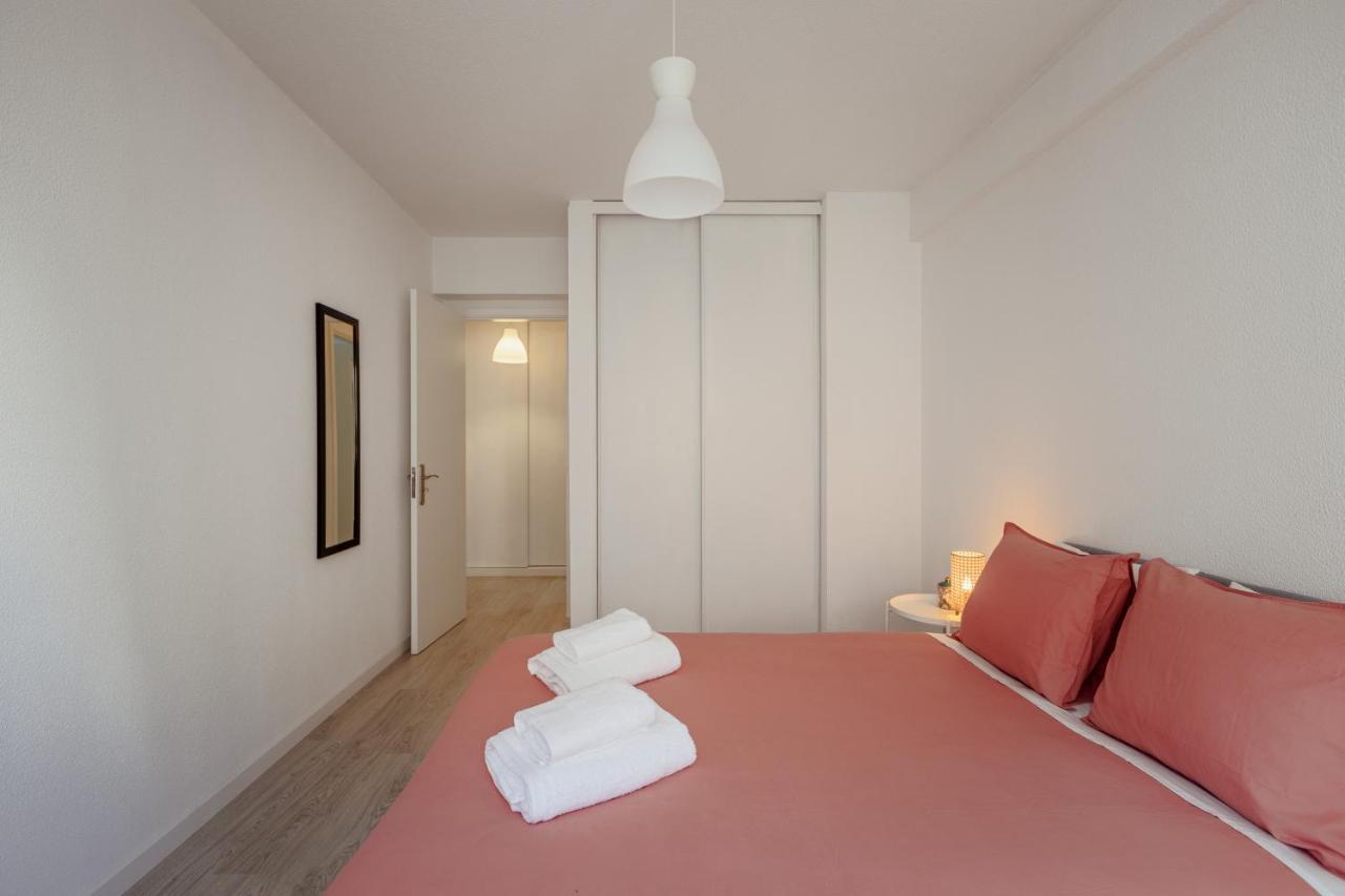 Elegant 3 Bedroom Apt - City Centre - Garage - Metro Lisboa Eksteriør bilde