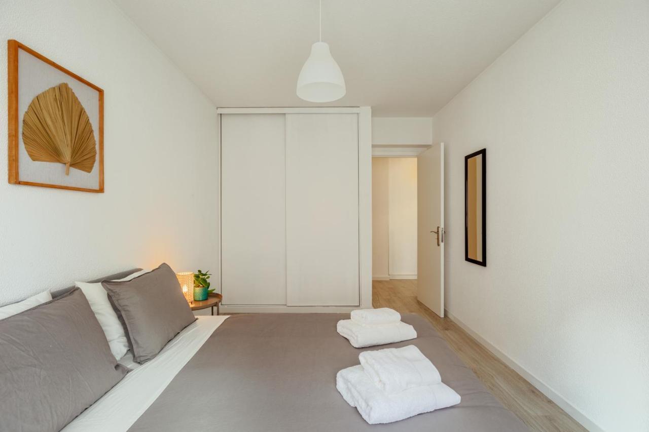 Elegant 3 Bedroom Apt - City Centre - Garage - Metro Lisboa Eksteriør bilde