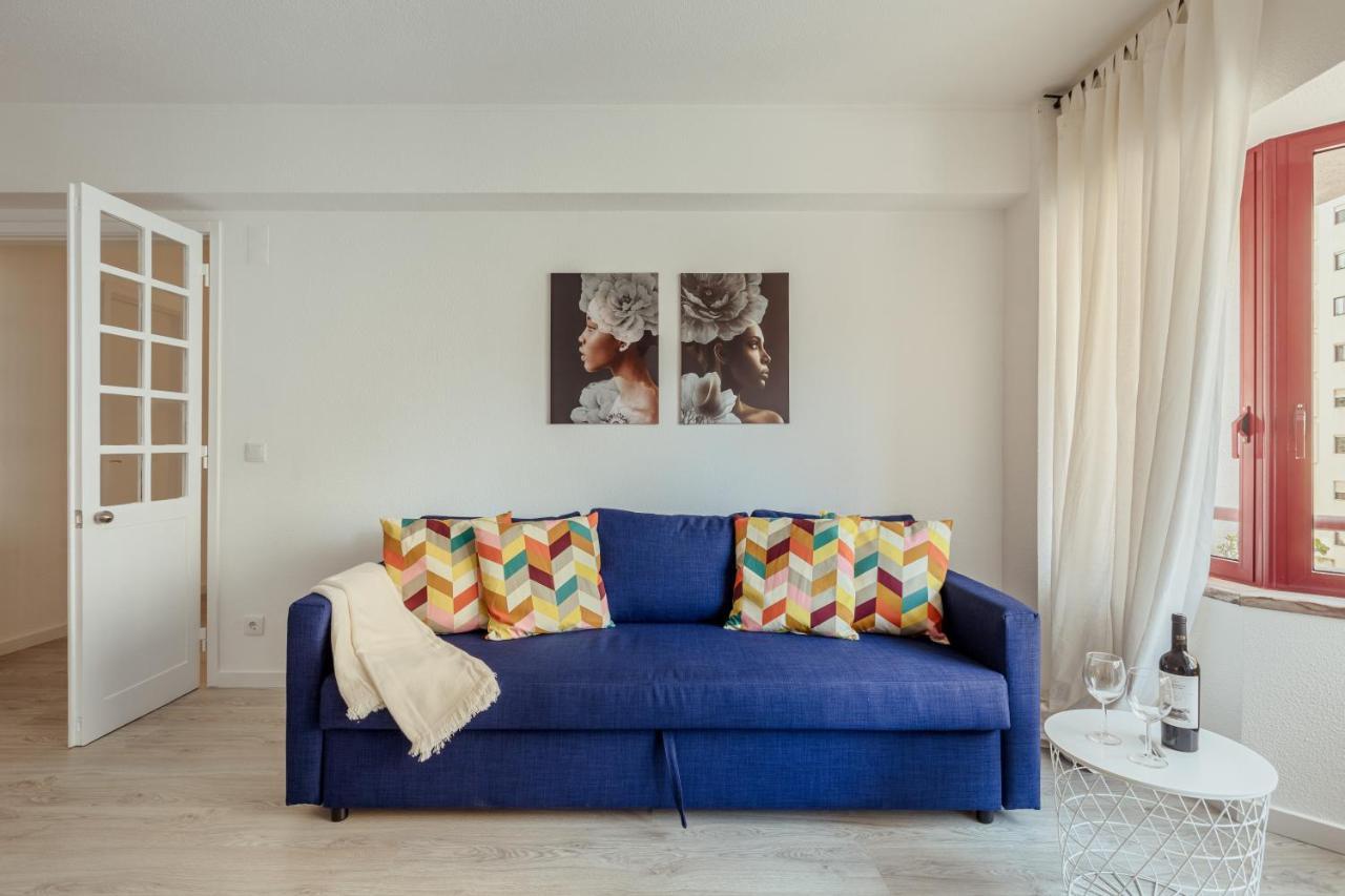 Elegant 3 Bedroom Apt - City Centre - Garage - Metro Lisboa Eksteriør bilde